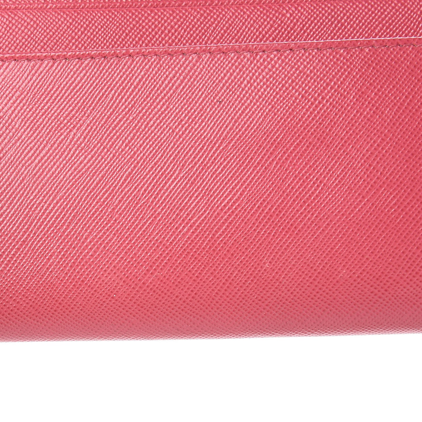 Saffiano Metal Oro Chain Wallet Peonia