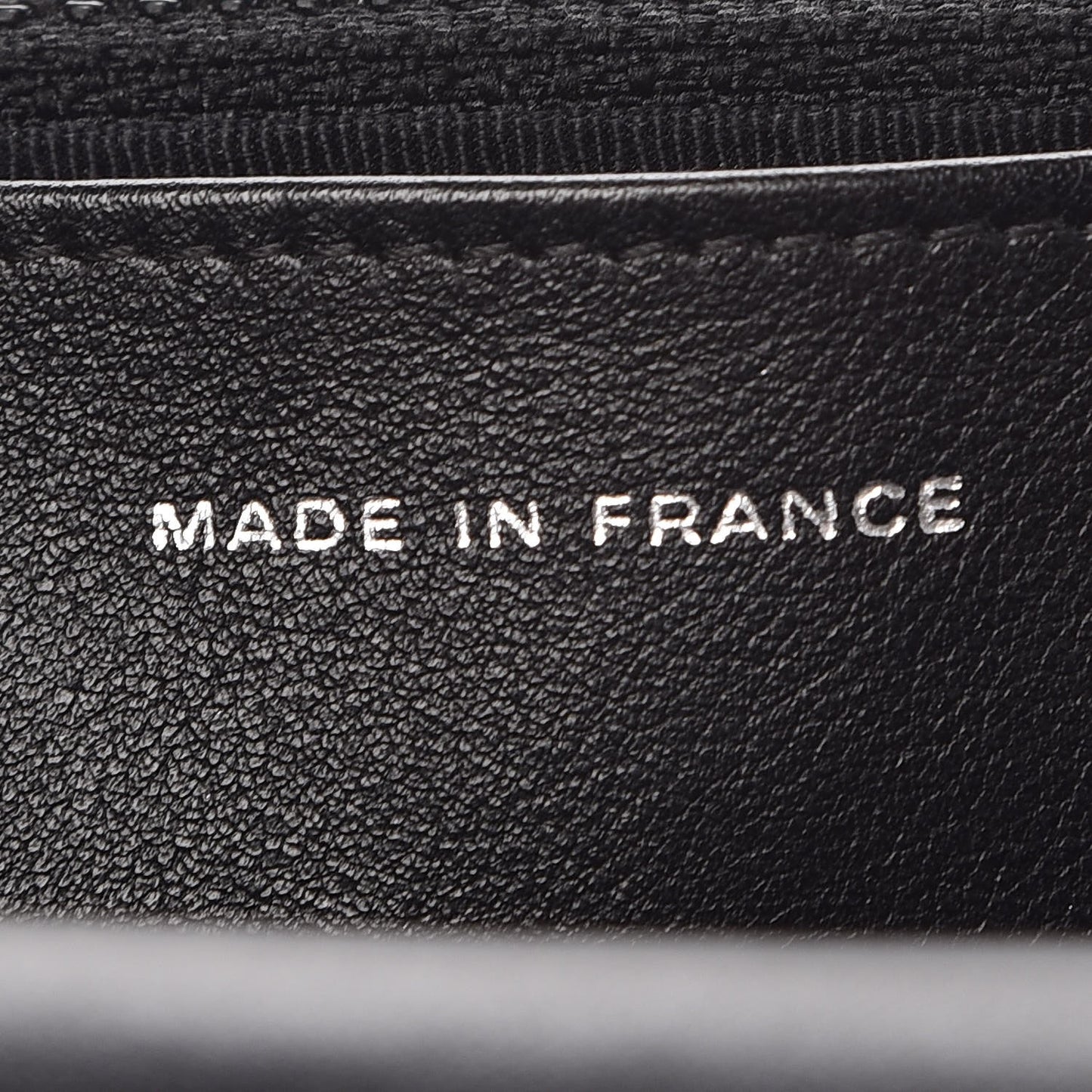 Patent Quilted Wallet On Chain WOC Black