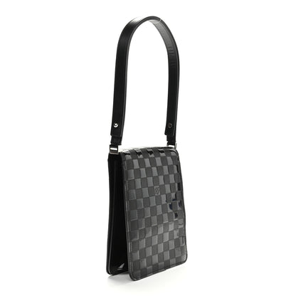 Louis Vuitton Damier Vernis Club Bag Black 4 of 12