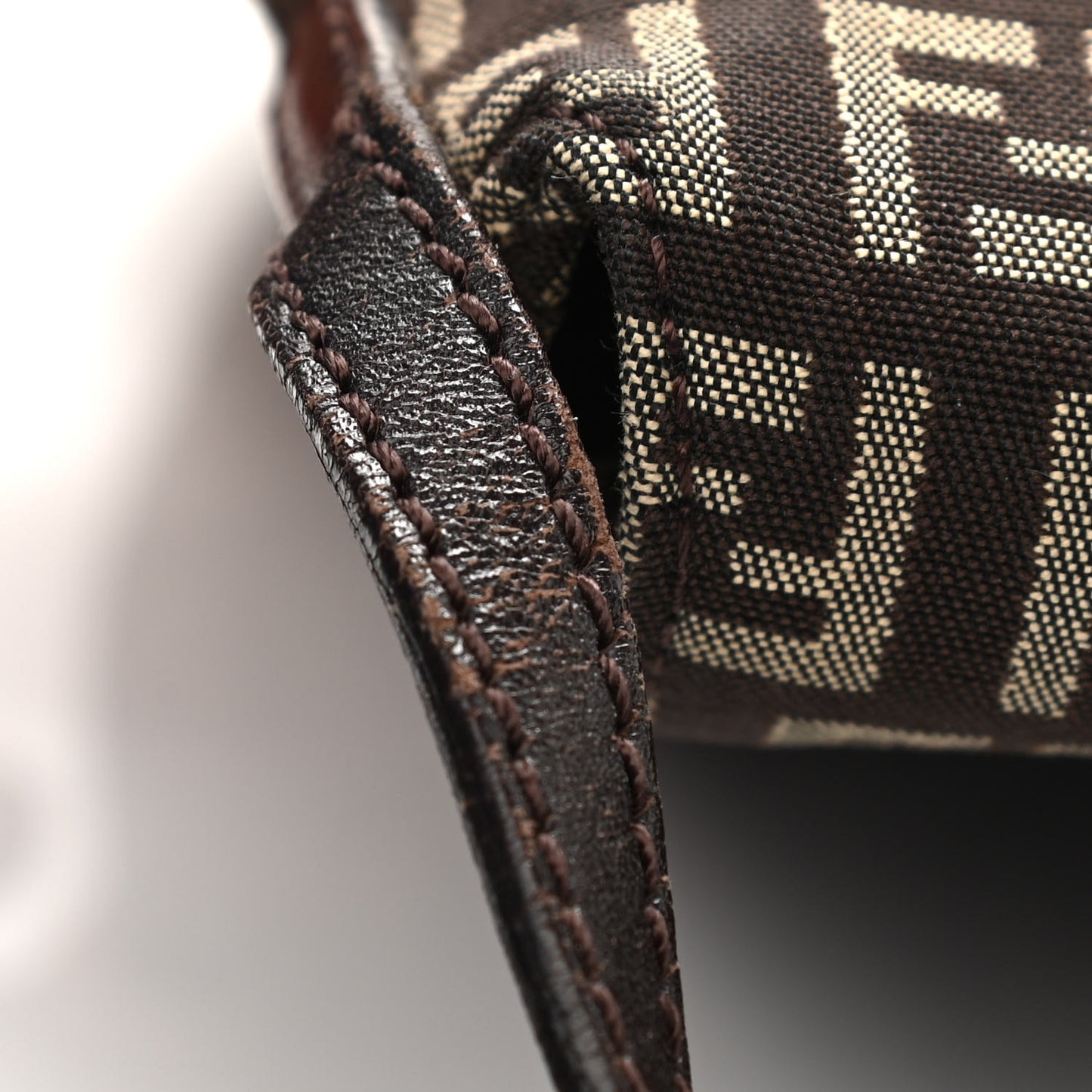 Zucchino Vitello Tube Messenger Bag Testa di Moro Beige