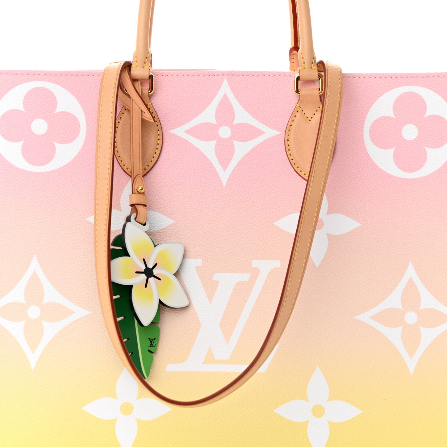 LOUIS VUITTON Monogram Giant By The Pool OnTheGo GM Light Pink