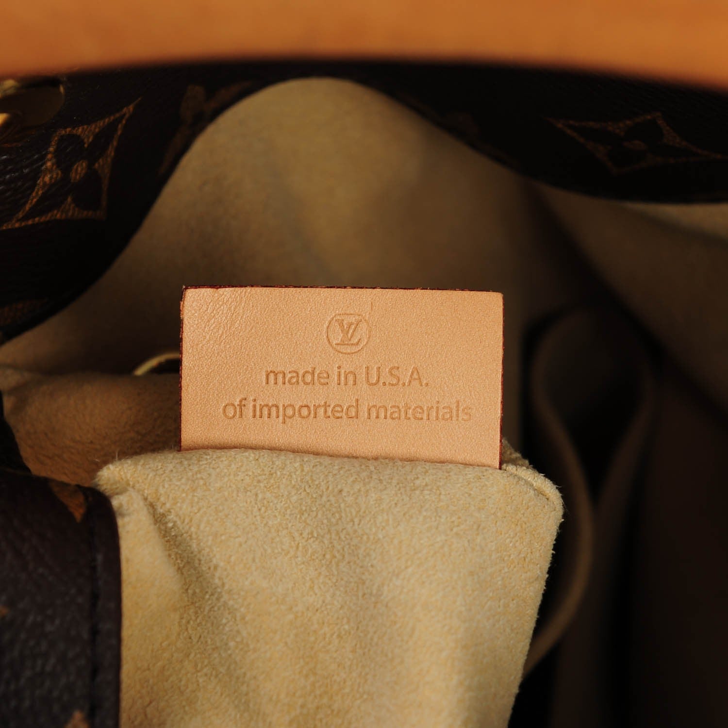 Louis Vuitton Monogram Artsy MM 9 of 10