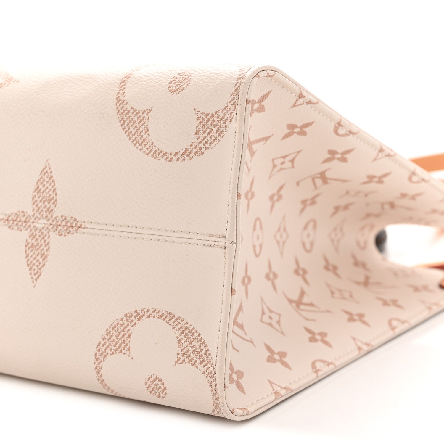 Louis Vuitton Monogram Dune Giant Onthego MM 9 of 9