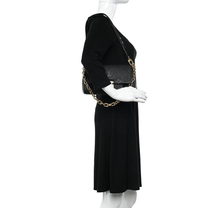 Louis Vuitton Empreinte Monogram Giant Favorite Black 2 of 10