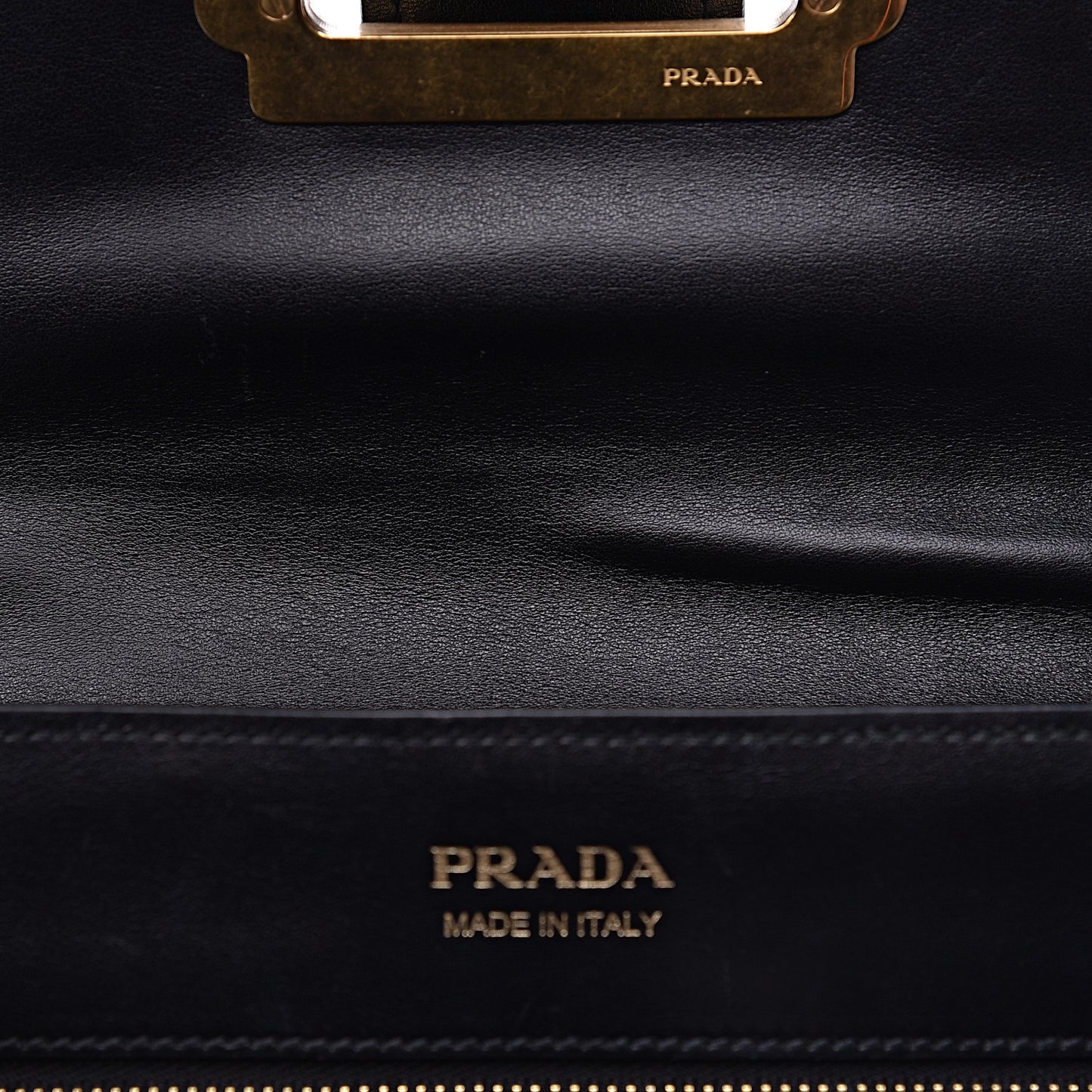 City Calfskin Saffiano Cahier Top Handle Bag Black