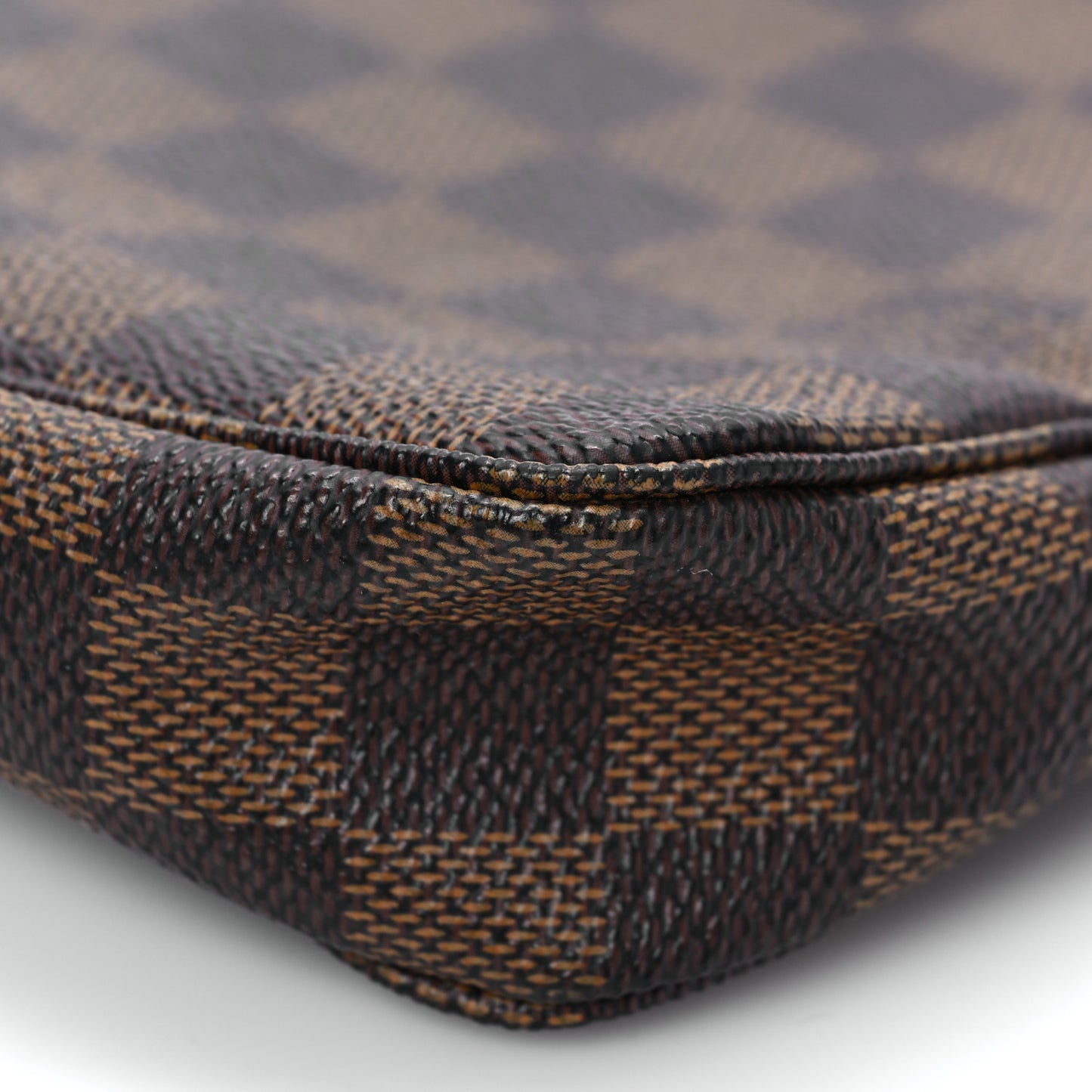 Damier Ebene Pochette Accessories