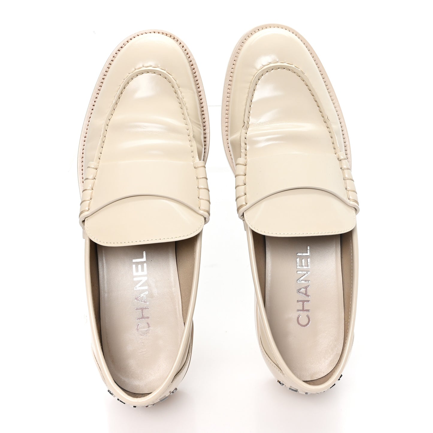 Shiny Calfskin Logo Loafers 40 Light Beige