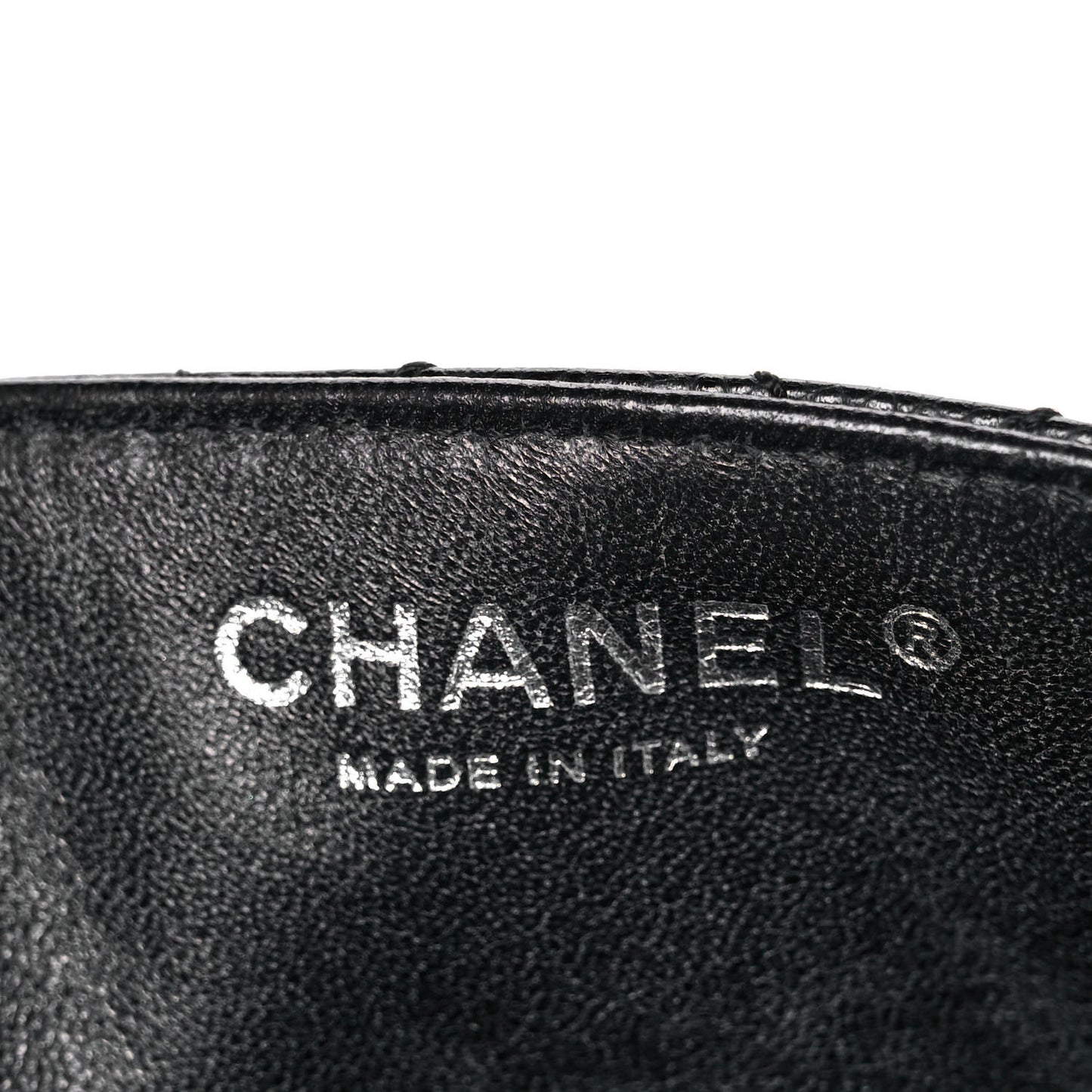 Caviar Quilted East West Flap Black