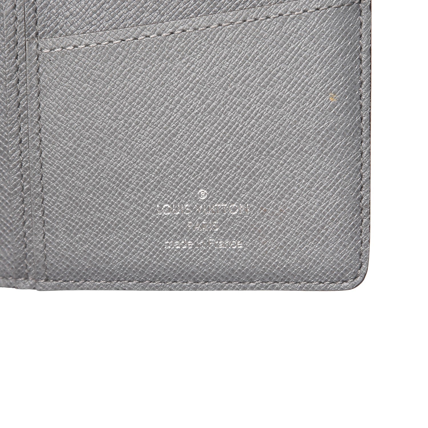 Louis Vuitton Taiga Brazza Wallet Glacier 7 of 8