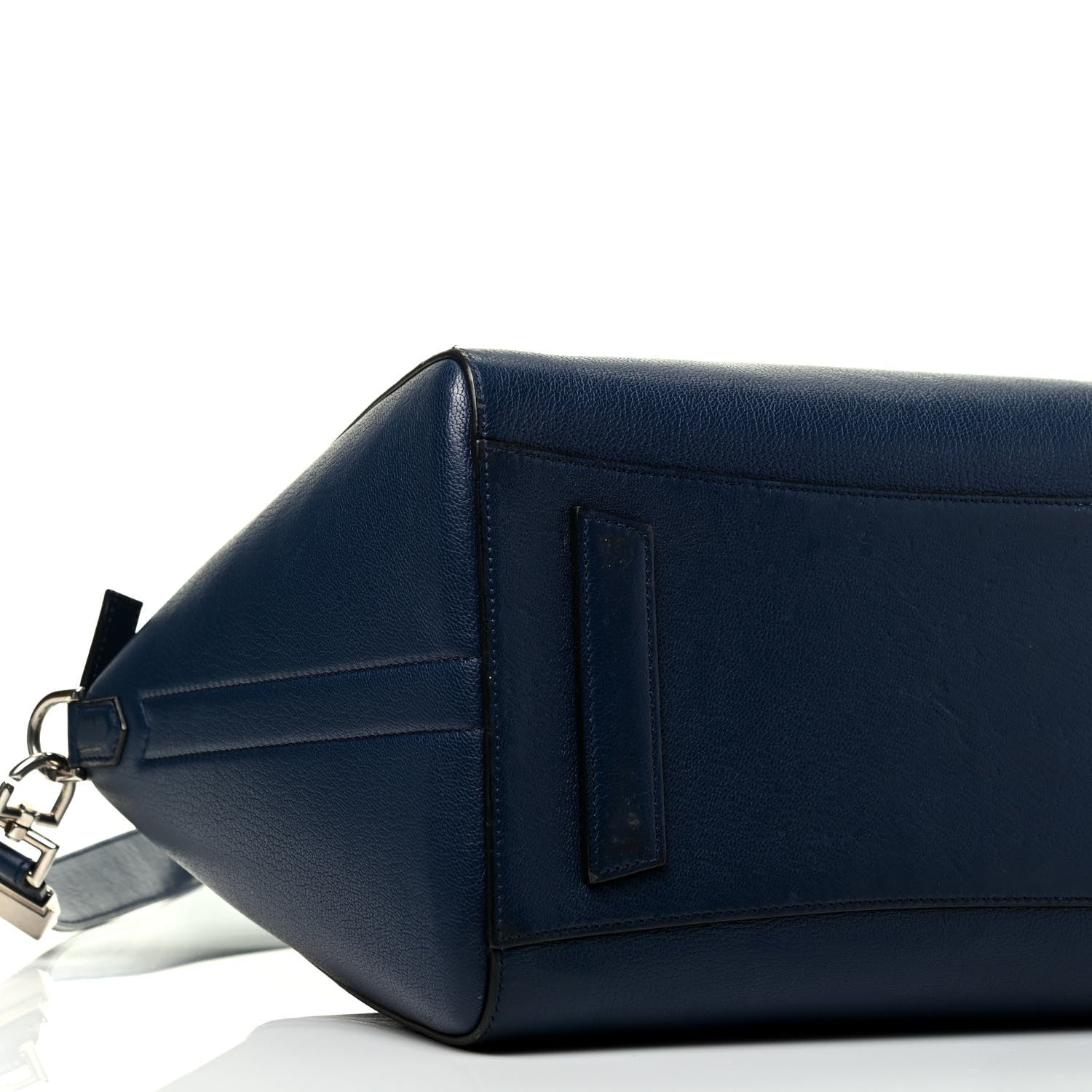 Givenchy Sugar Goatskin Medium Antigona Navy 9 of 10