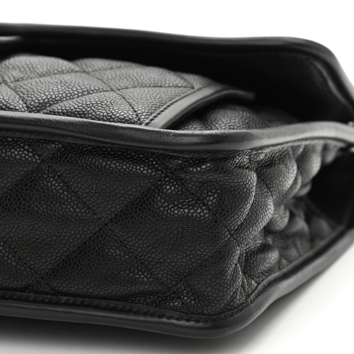 Caviar Quilted Medium French Riviera Flap Black