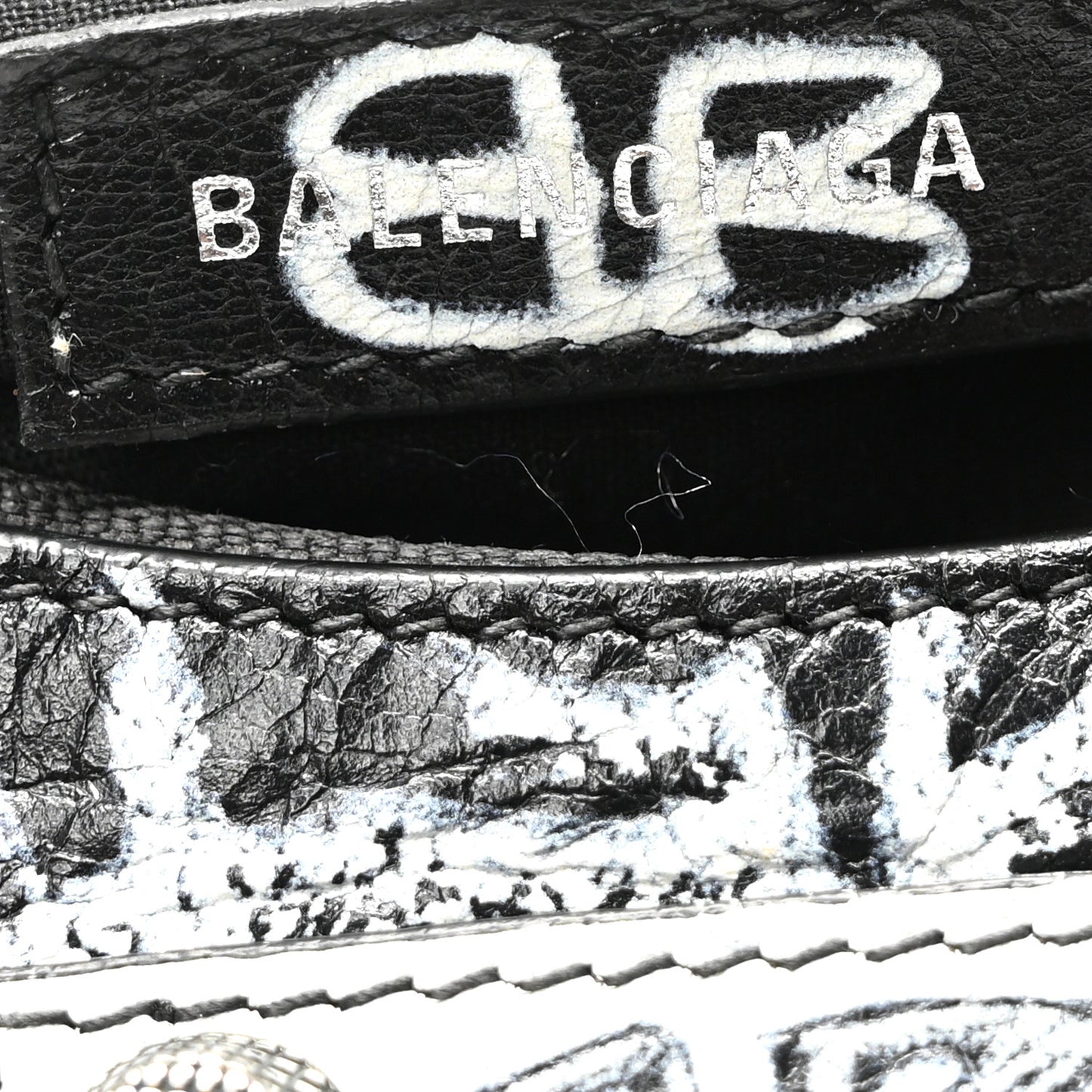 Agneau Arena Graffiti Le Cagole Shoulder Bag XS White Black