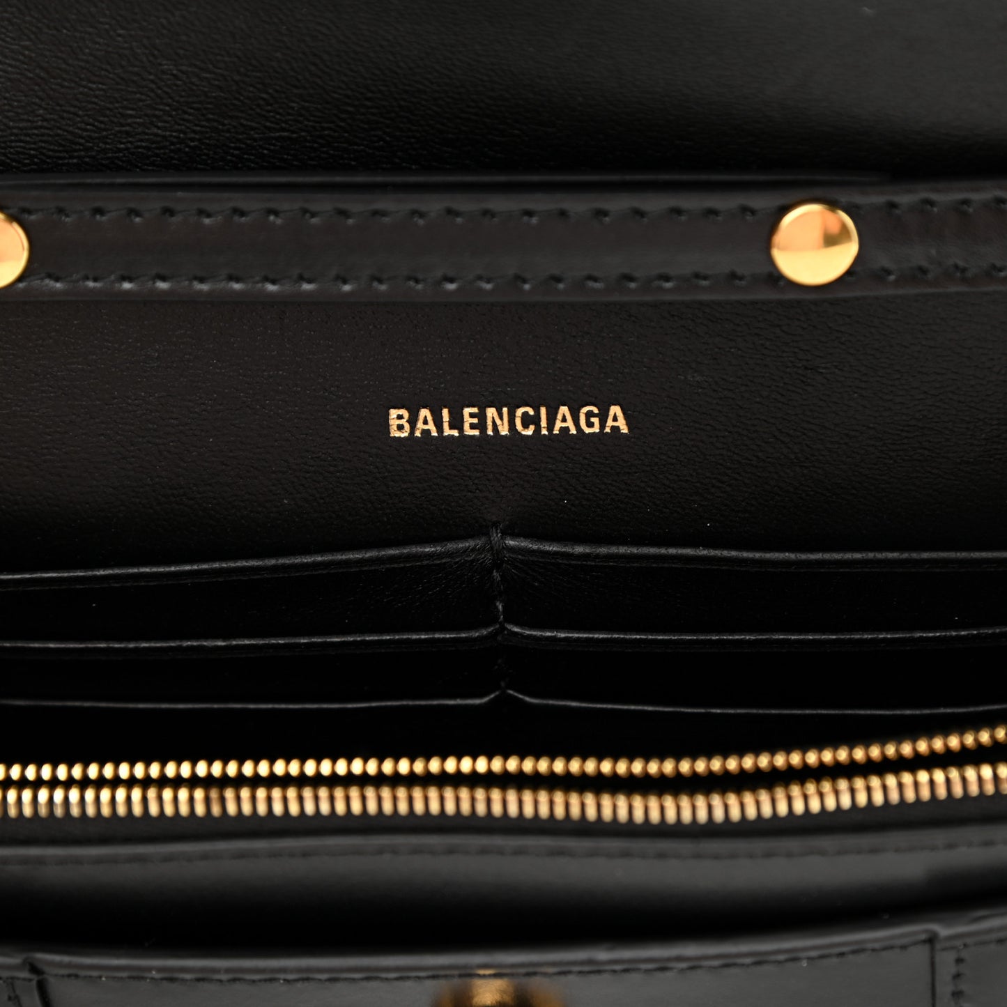 Shiny Box Calfskin Hourglass Chain Bag Black