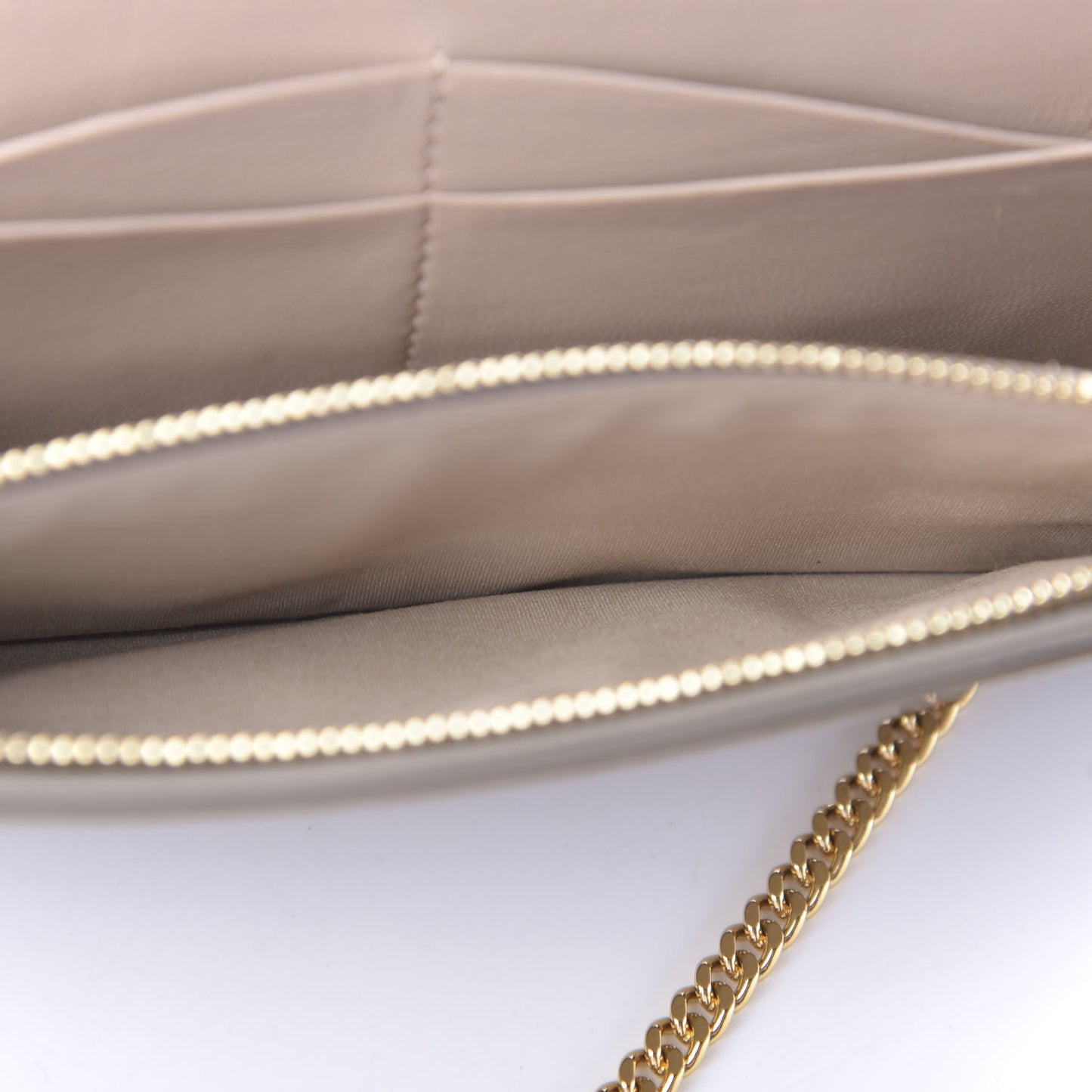 Grained Calfskin Aby Chain Wallet Motty Grey
