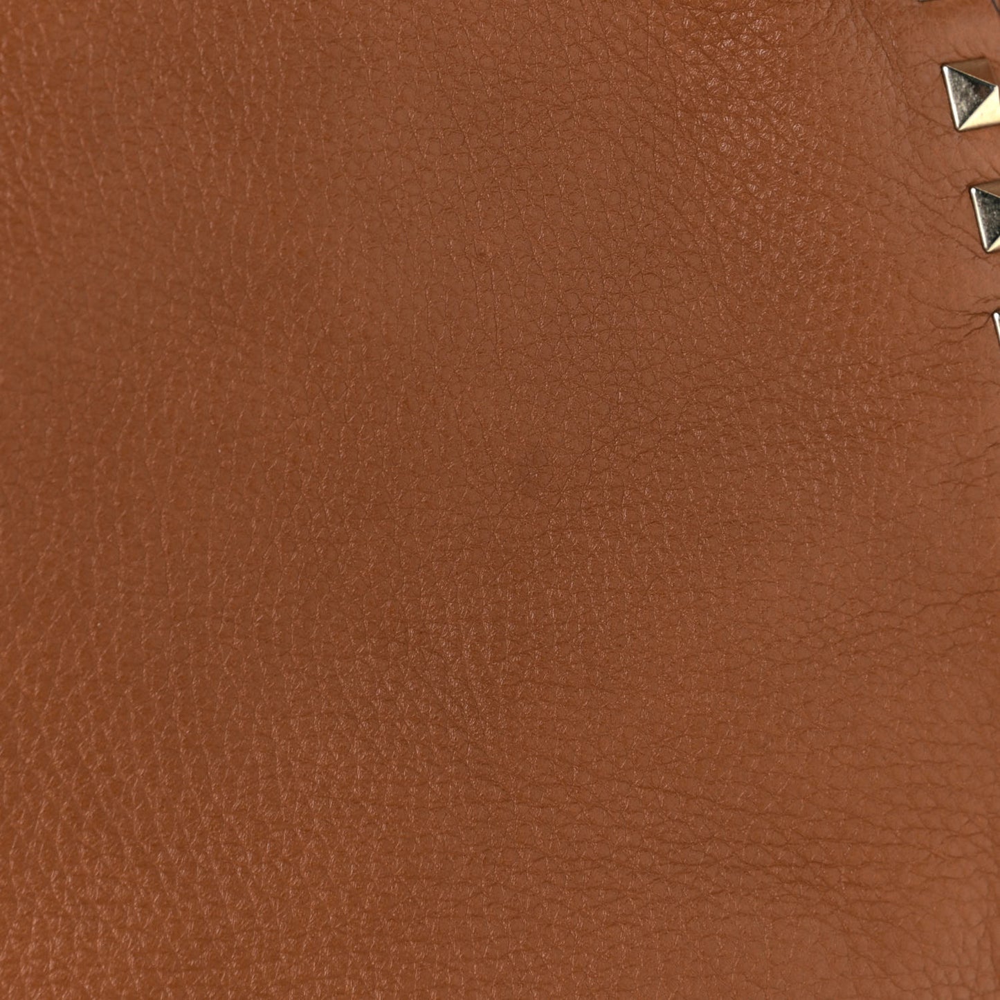 Grained Calfskin Medium Rockstud Reversible Tote Parrot Light Cuir