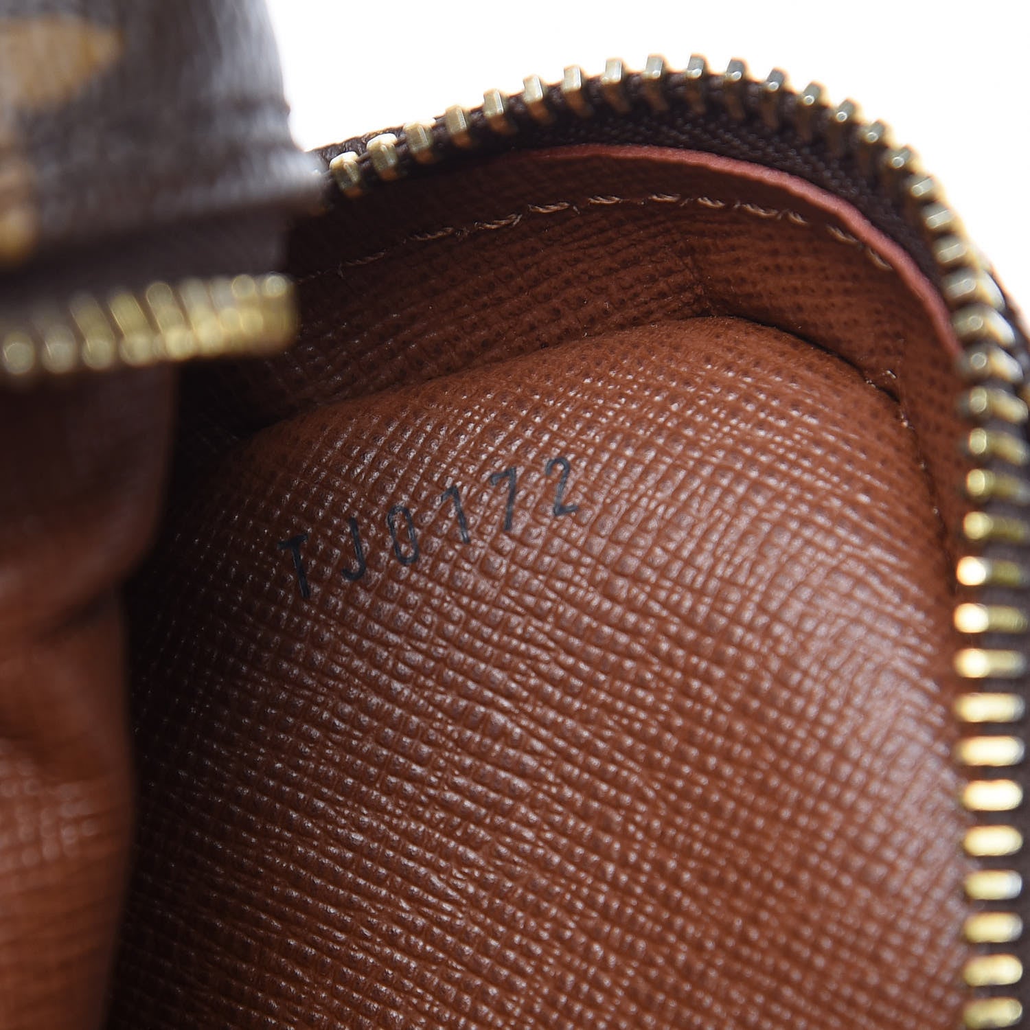 Louis Vuitton Monogram Danube 21 7 of 11