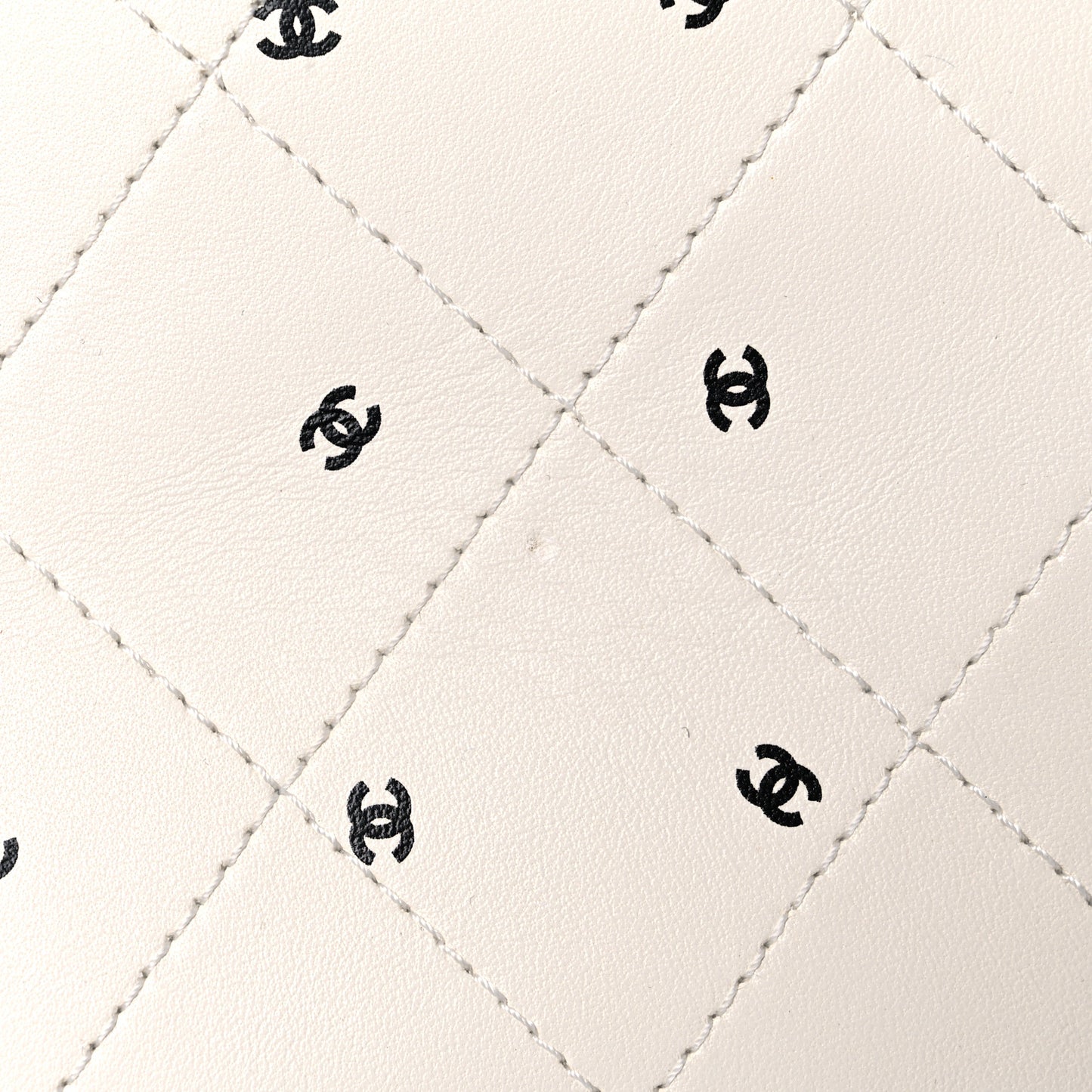 Printed Lambskin Logo CC Envelope Clutch With Chain White