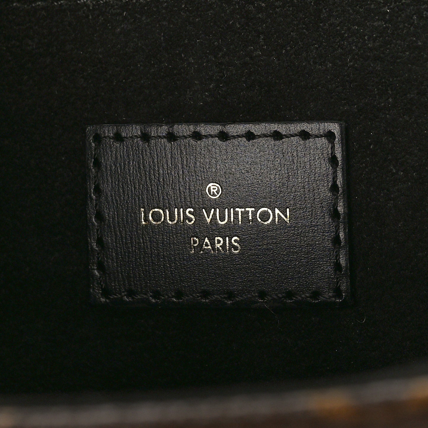 Reverse Monogram Pochette Metis