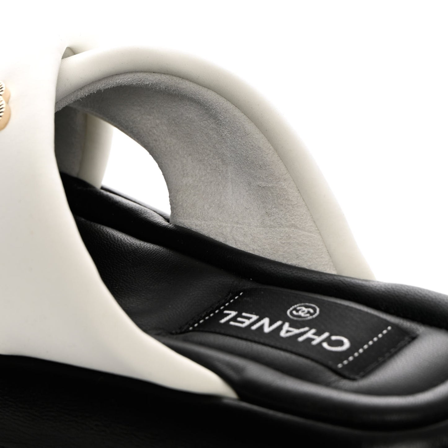 Lambskin Padded CC Sandals 37 White Black