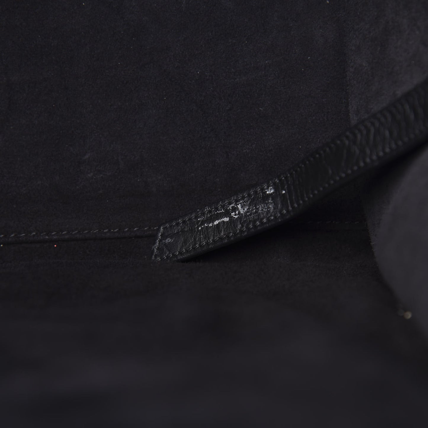 Crocodile Embossed Calfskin Medium Phantom Luggage Black