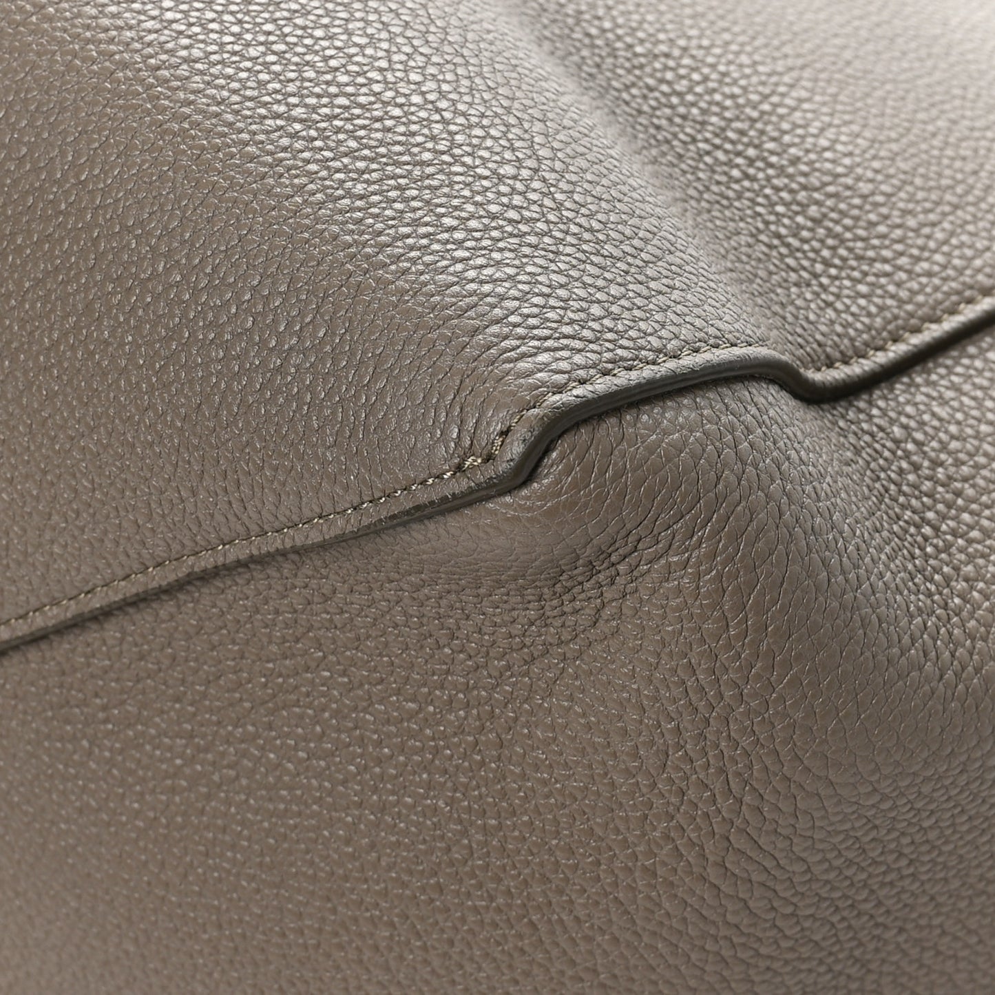 Soft Grained Calfskin Medium Belt Cabas Phantom Taupe