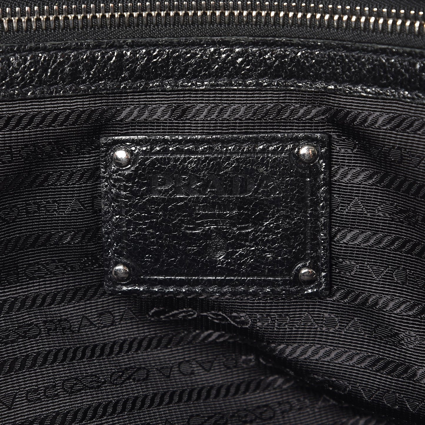 Tessuto Nylon Cervo Lux Dome Satchel Black