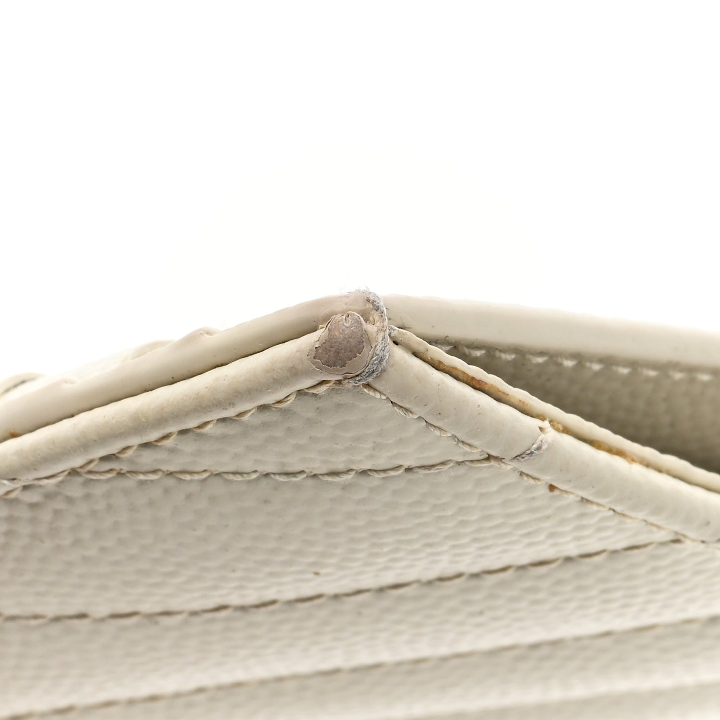 Grain De Poudre Matelasse Chevron Monogram Fragments Zippered Card Case Crema Soft