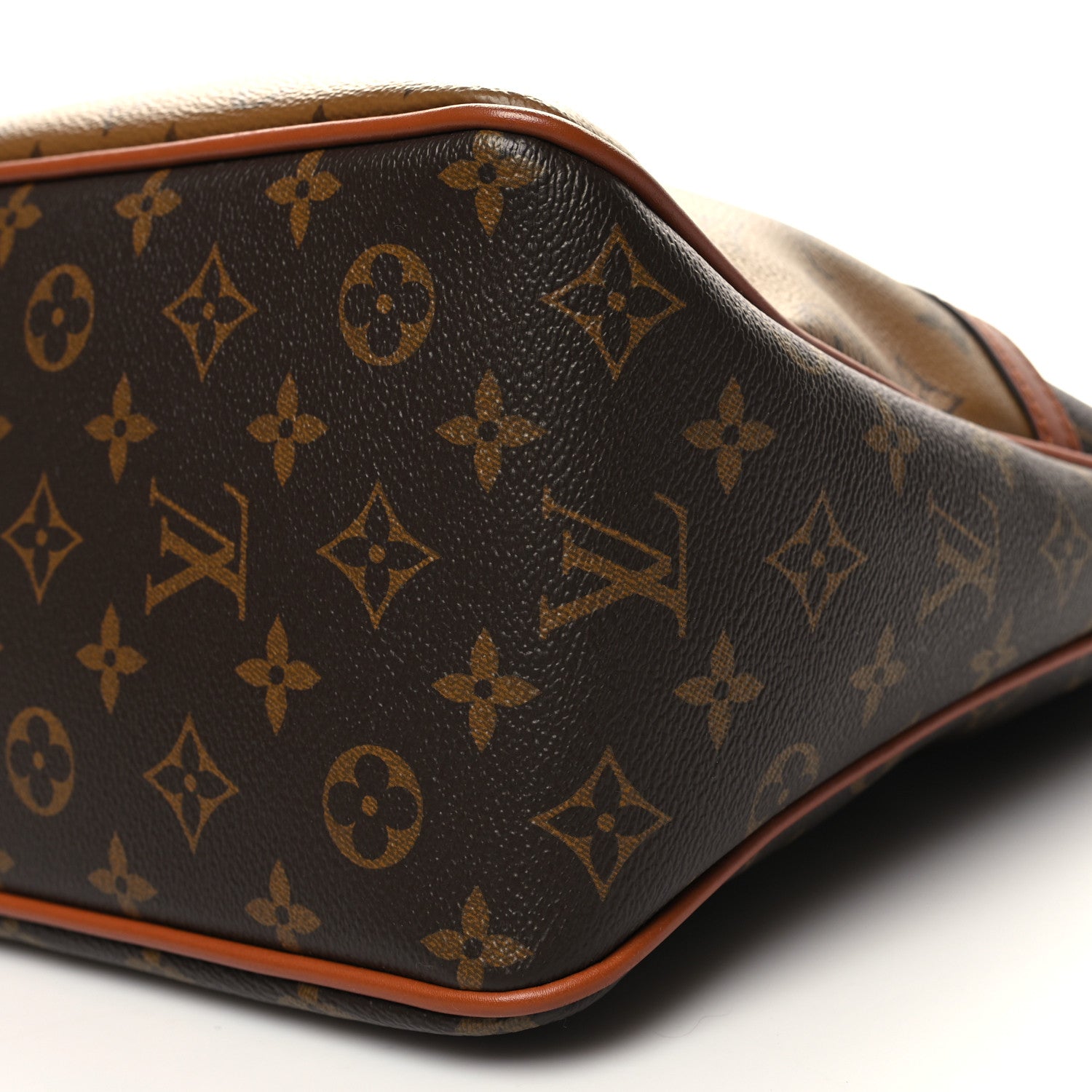 Louis Vuitton Reverse Monogram Dauphine Hobo MM 9 of 9