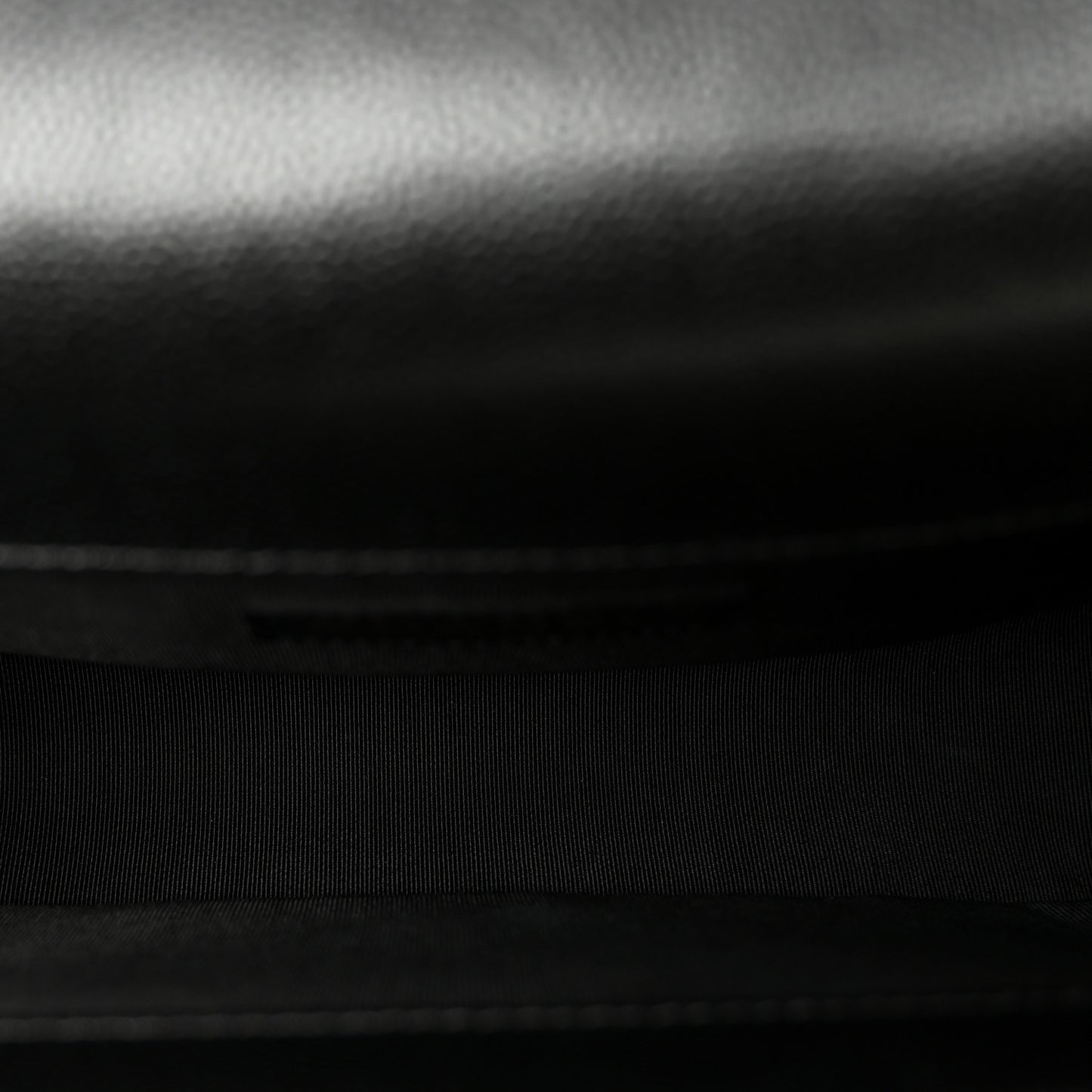 Caviar Quilted Medium Boy Flap Black