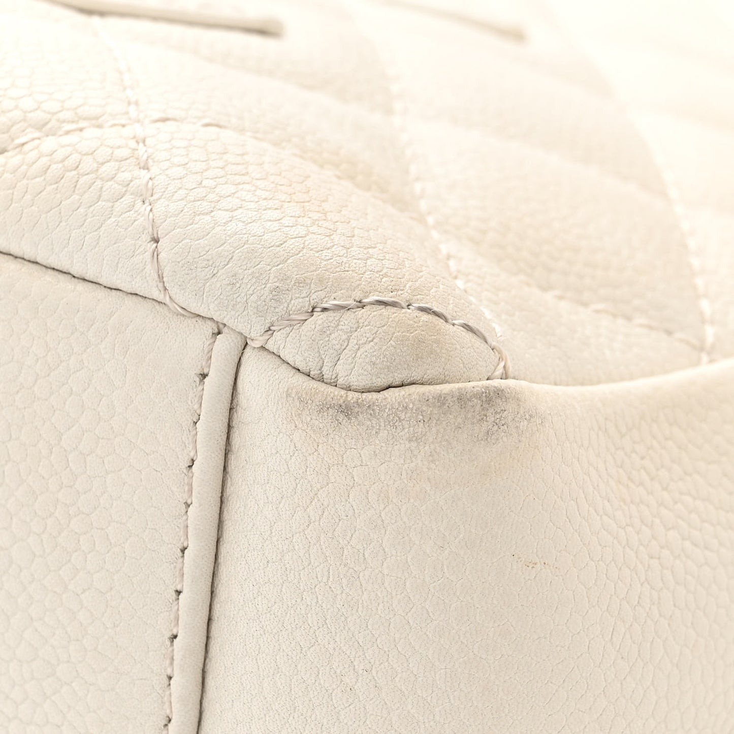 Caviar Quilted Petit Shopping Tote PST White