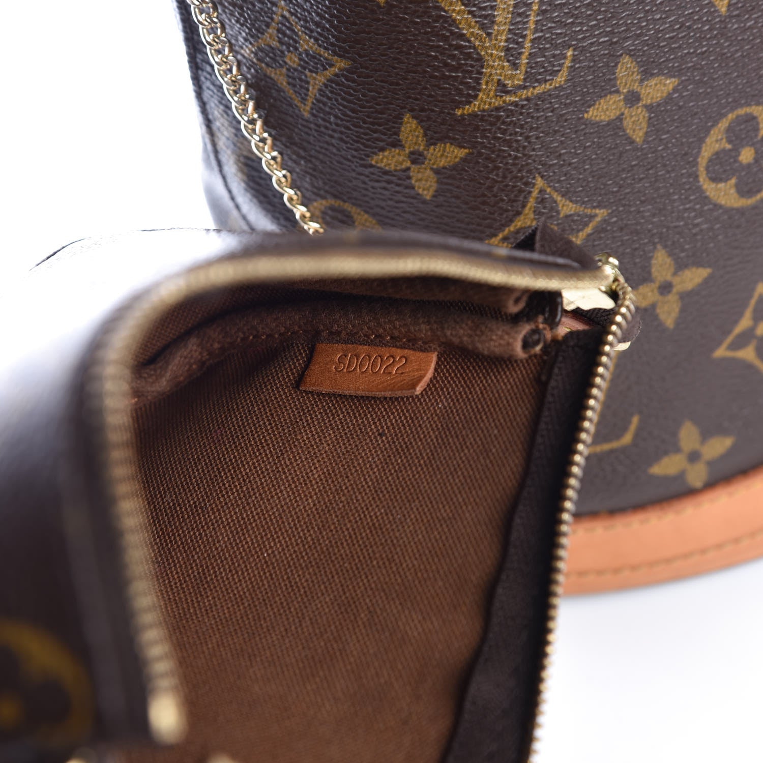 Louis Vuitton Monogram Petit Bucket 23 11 of 14