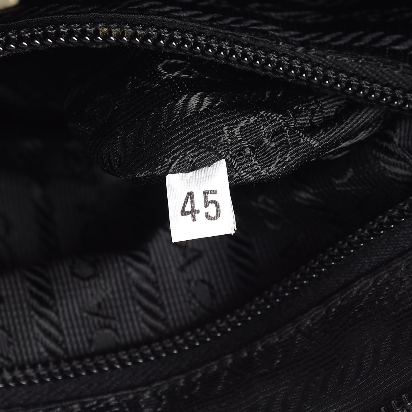Nylon Saffiano Vela Messenger Bag Nero Black
