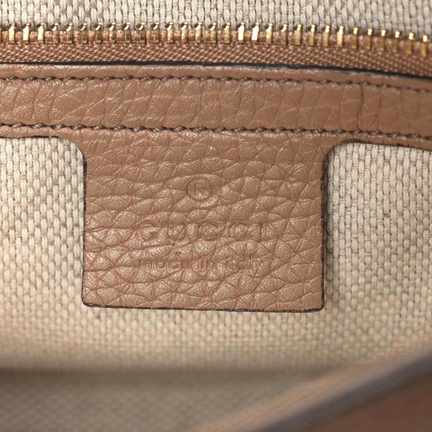 Gucci Pebbled Calfskin Medium Soho Flap Crossbody Camelia 6 of 10