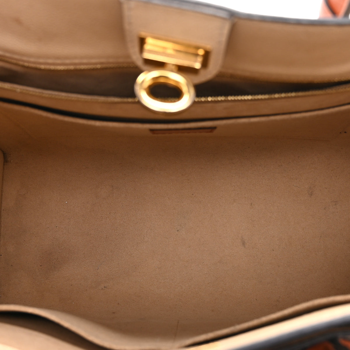 Louis Vuitton Calfskin Monogram Tufting On My Side Galet 5 of 9