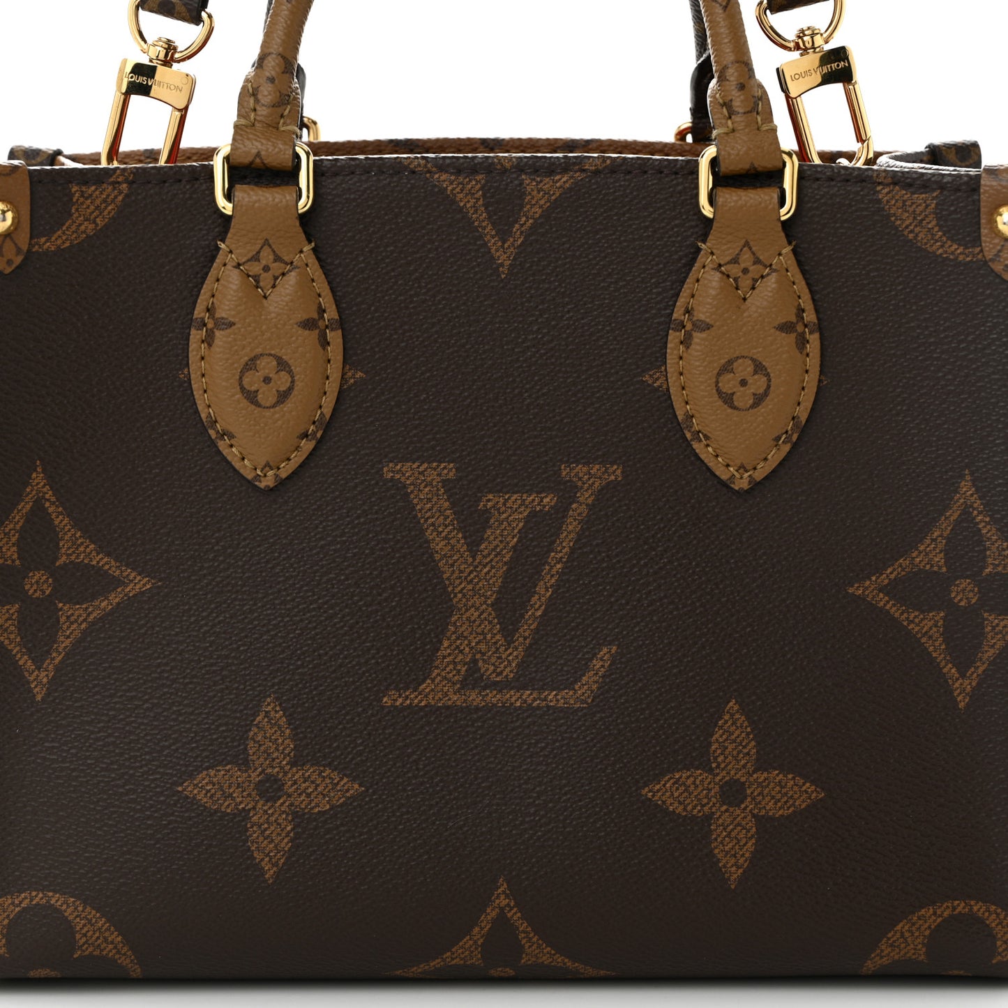 Reverse Monogram Giant Onthego PM