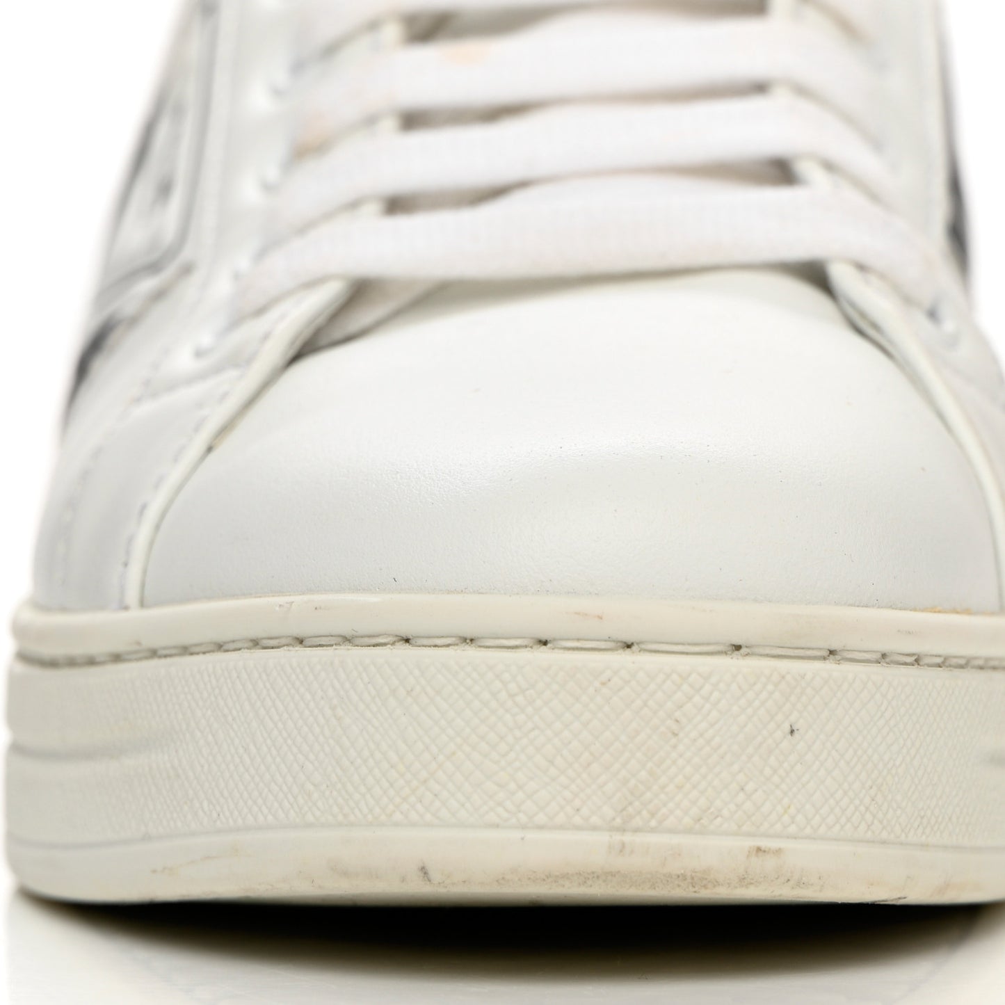 Vitello Soft Logo Low Top Sneakers 37 White