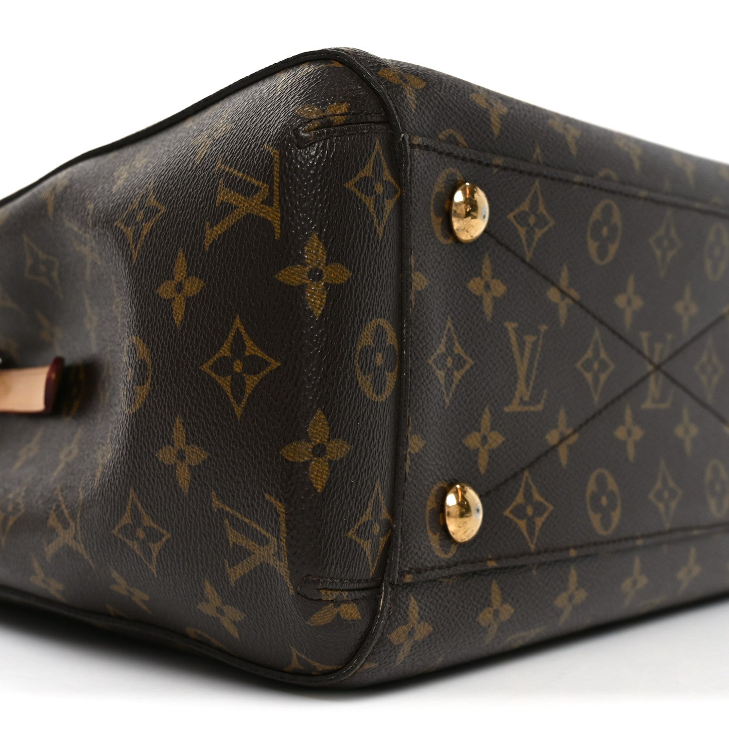 Louis Vuitton Monogram Montaigne MM 8 of 9