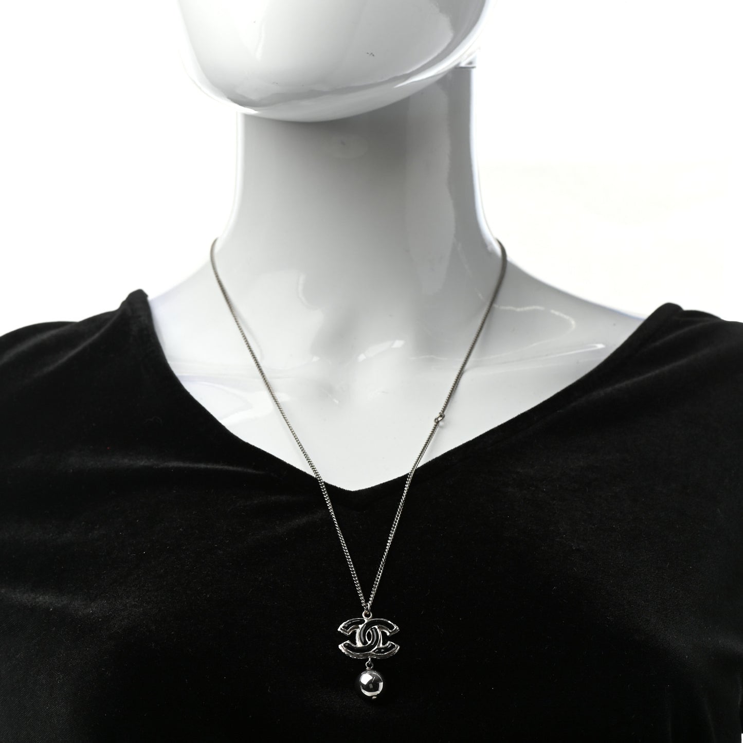 Pearl CC Drop Necklace Silver Black