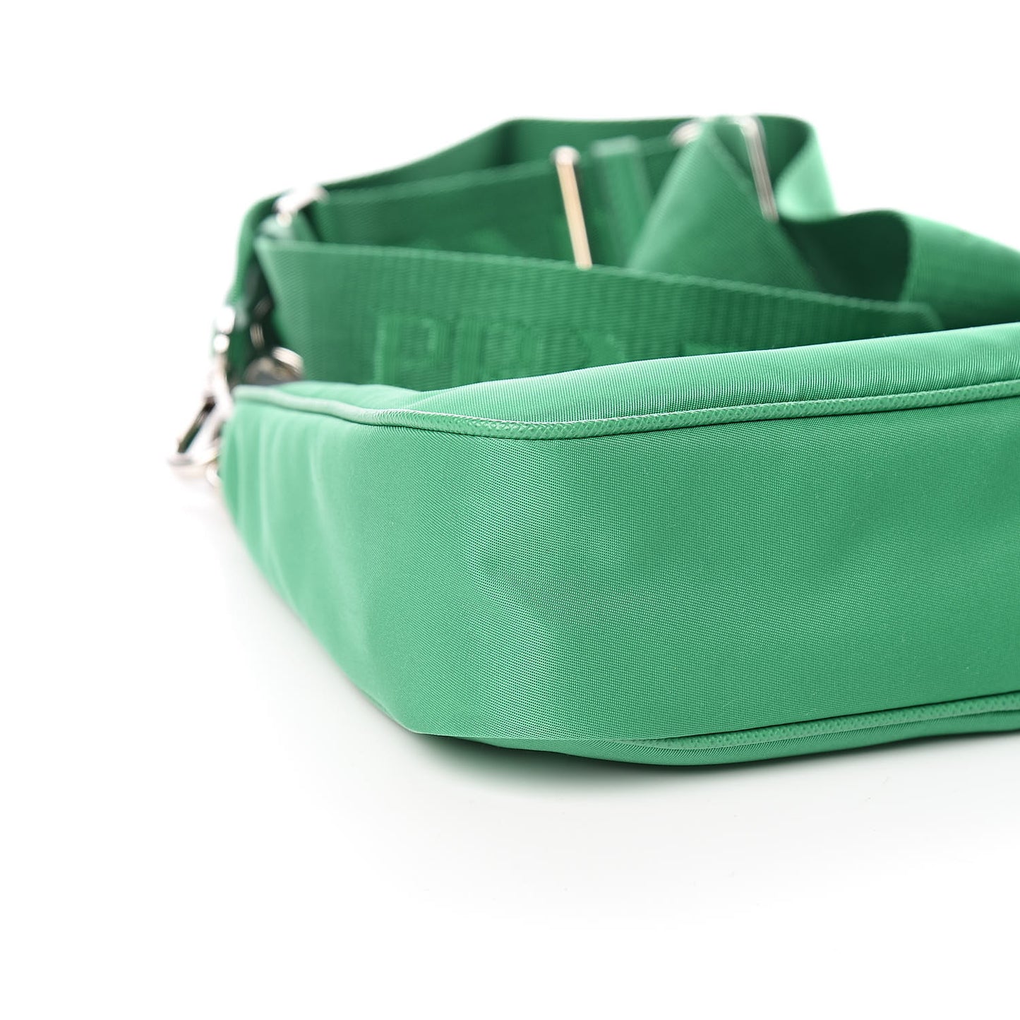 Nylon Re-Edition 2005 Shoulder Bag Menta