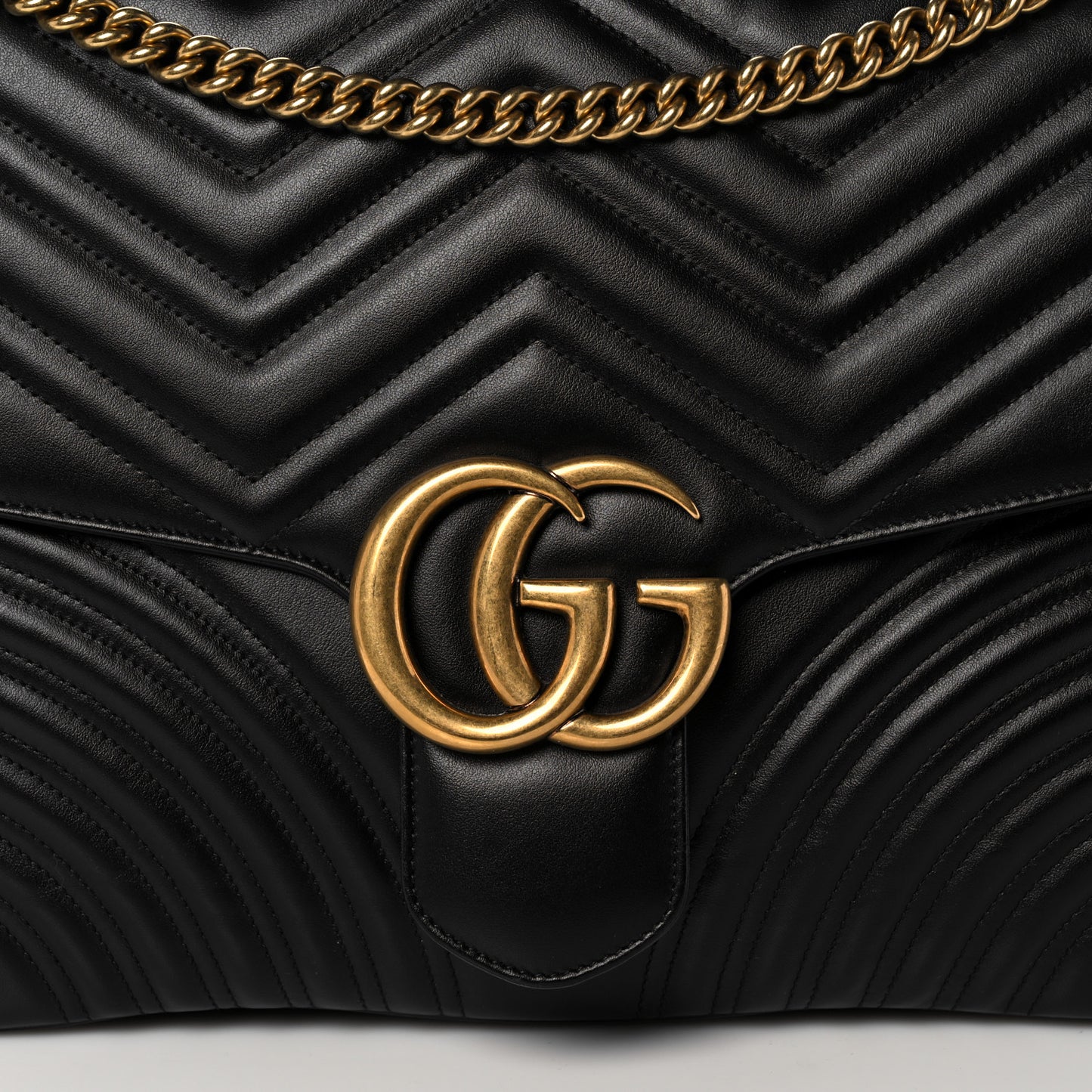Calfskin Matelasse Large GG Marmont Shoulder Bag Black
