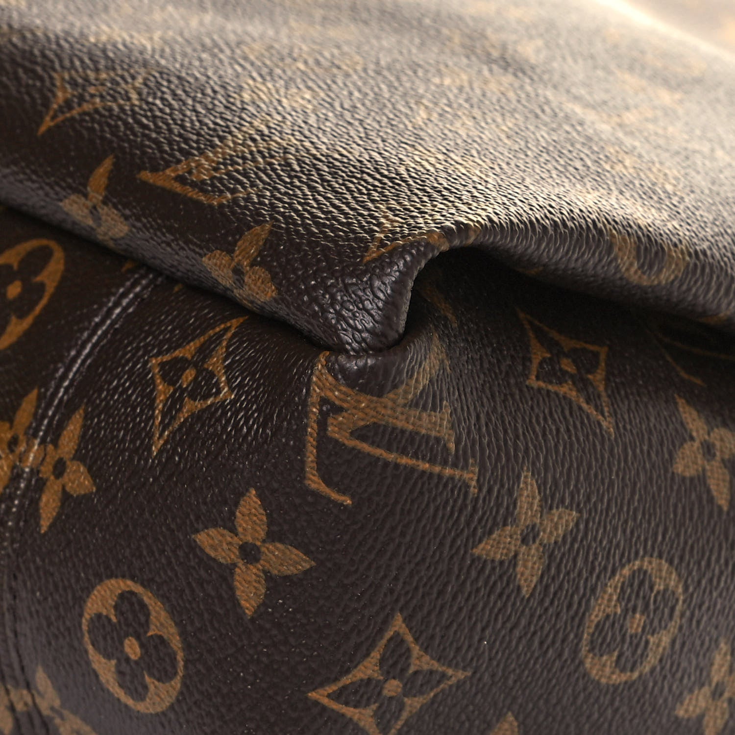 Louis Vuitton Monogram Artsy MM 11 of 15