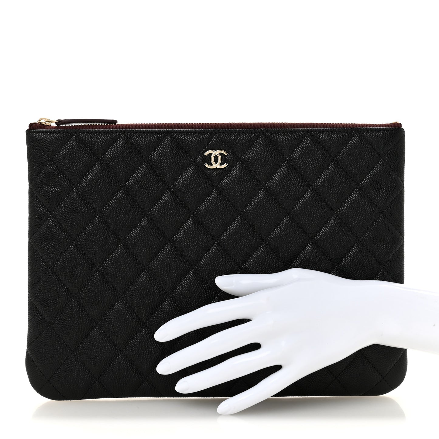 Caviar Quilted Medium Cosmetic Case Black