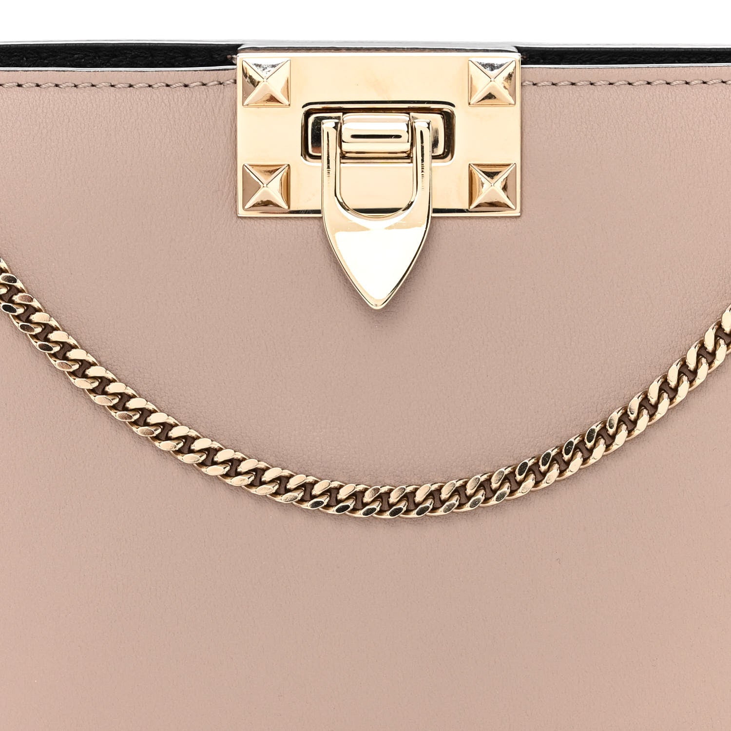 Valentino Garavani Vitello Rockstud Chain Clutch Poudre 7 of 9