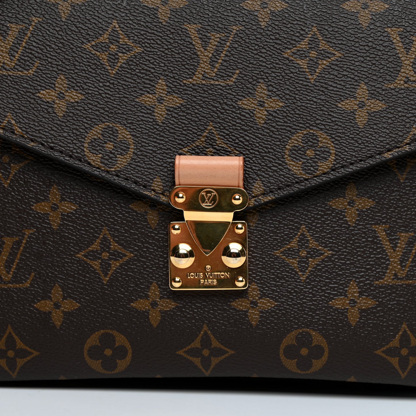 Monogram Pochette Metis