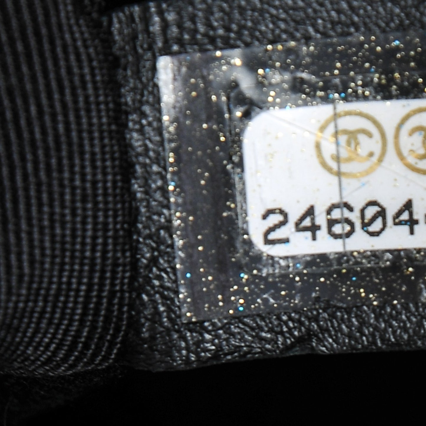 Caviar Chevron Quilted Medium Boy Flap Black