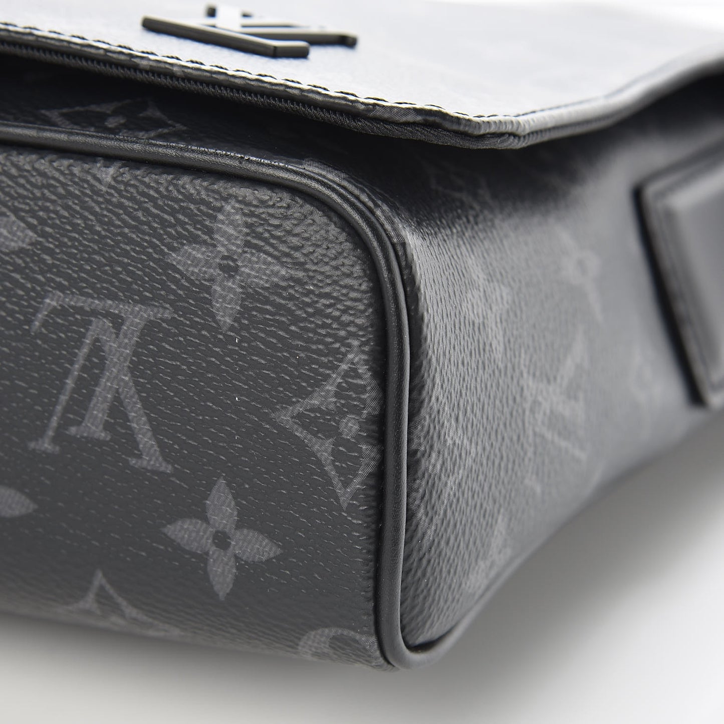 Monogram Eclipse District PM Black