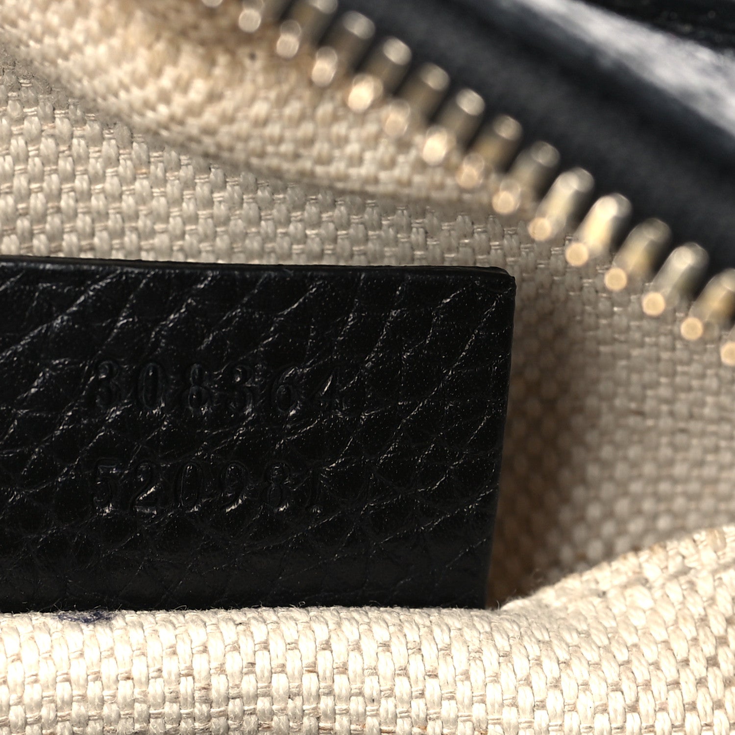 Gucci Pebbled Calfskin Small Soho Disco Bag Black 7 of 9