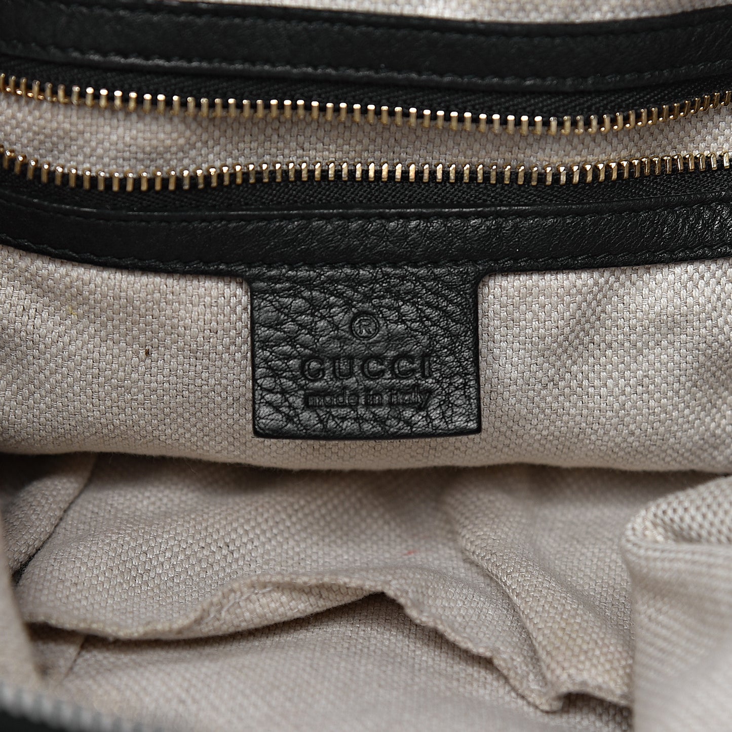 Pebbled Calfskin Medium Soho Chain Hobo Black