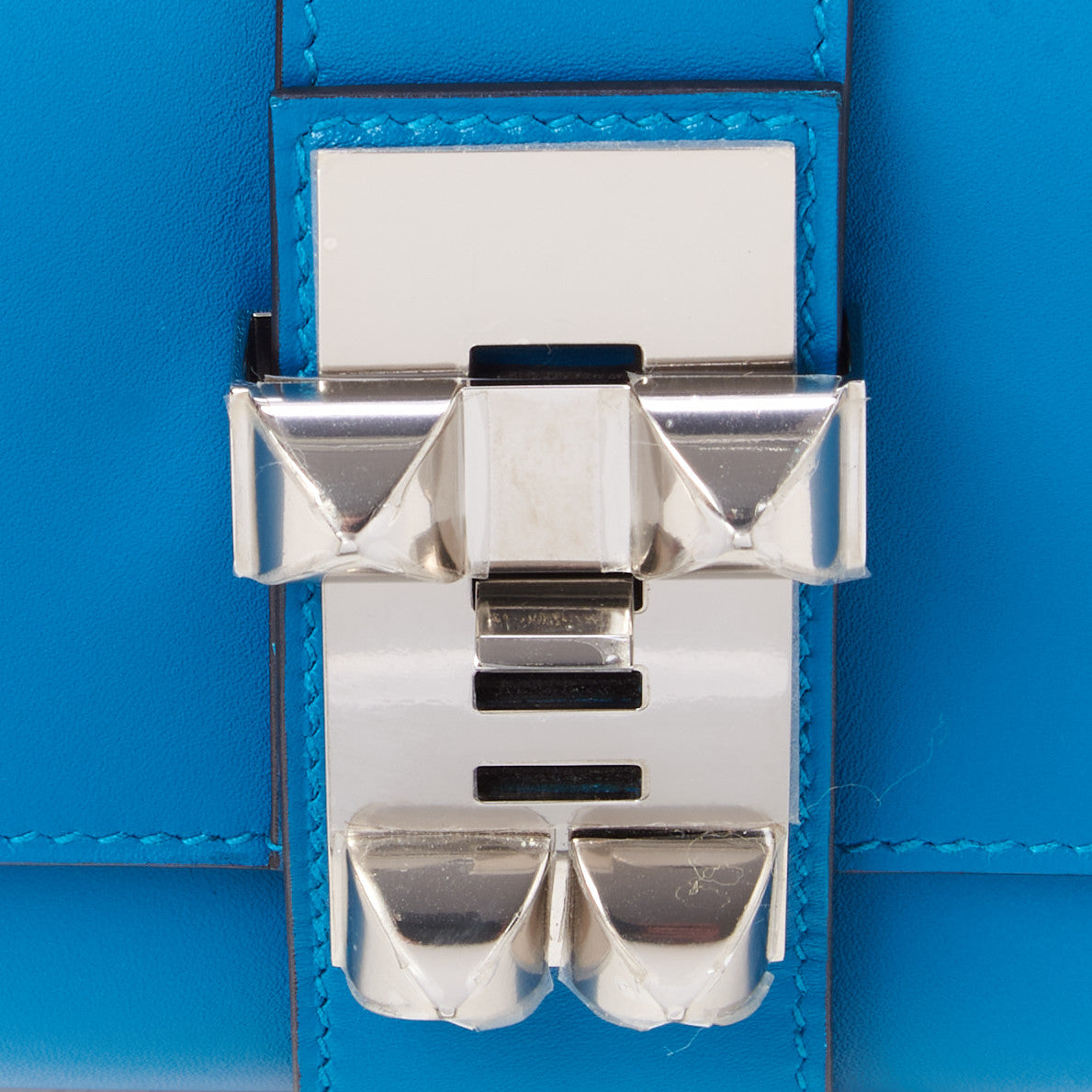 Hermes Tadelakt Medor 23 Clutch Bleu Izmir 7 of 10
