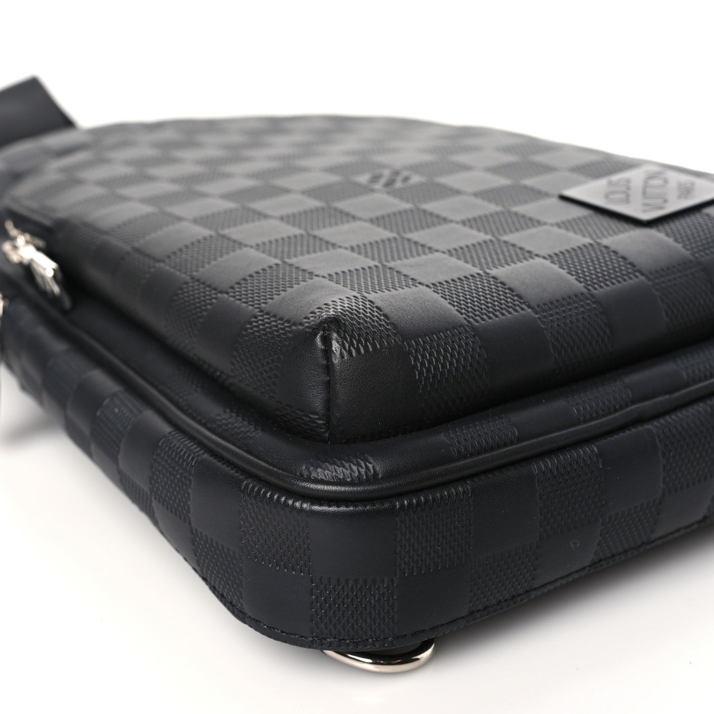 Damier Infini Avenue Sling Bag NM Onyx